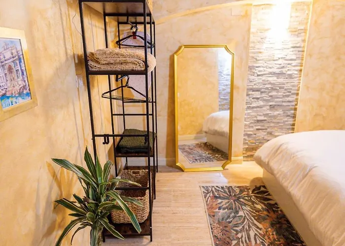 Charming Private Underground Retreat Self Check-in Rom
