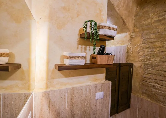 Charming Private Underground Retreat Self Check-in Apartment *