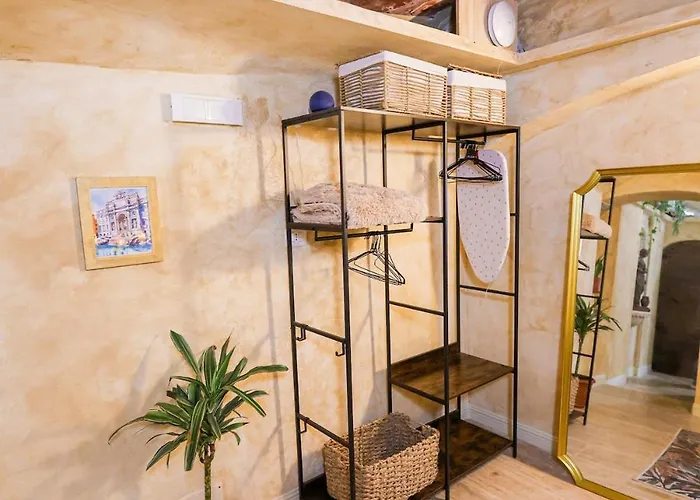 Charming Private Underground Retreat Self Check-in * Rom